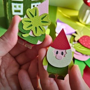 aimant nain de jardin papier fait main creation artisanale decoration frigo amapola